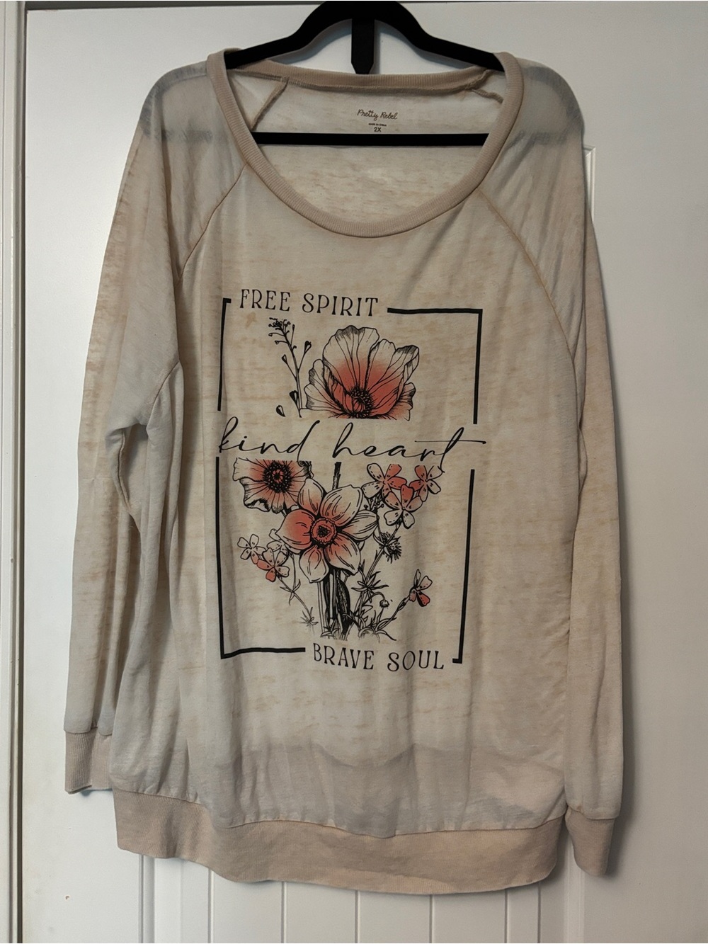 Macy’s Pretty Rebel 2X Cream Long-Sleeve Lightweight Sweatshirt